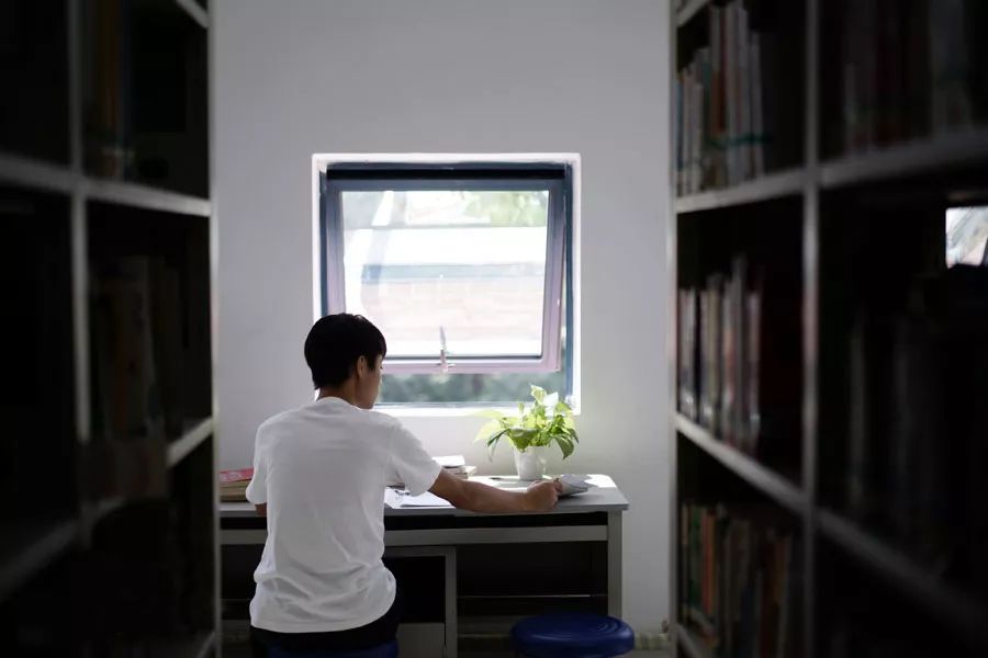 學在省電商丨不負最美校園，不負青春時光