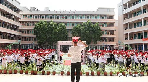 華成高考班，圓你大學(xué)夢(mèng)！